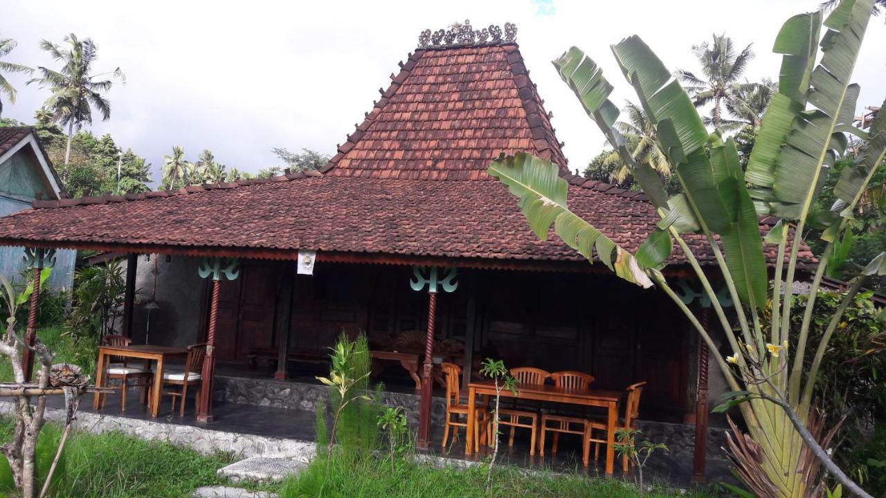 Kubu Taru Hotel Сидемен Екстериор снимка