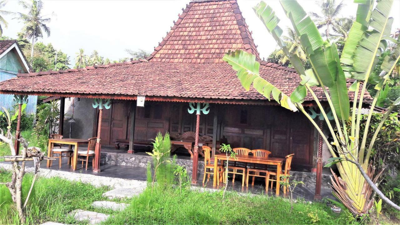 Kubu Taru Hotel Сидемен Екстериор снимка
